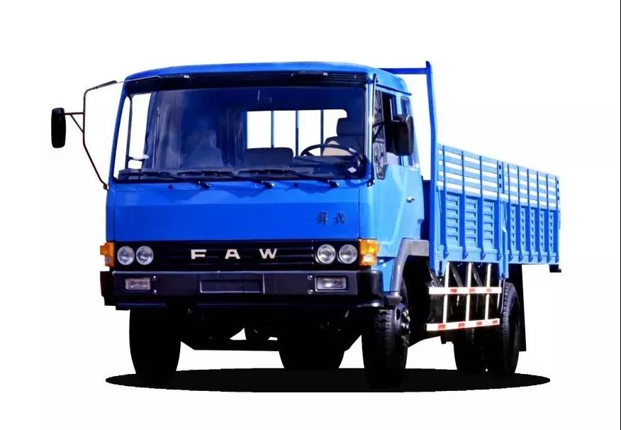 第3代解放卡车(六平柴)第4代解放卡车"四大"加强型)第5代解放卡车(j5