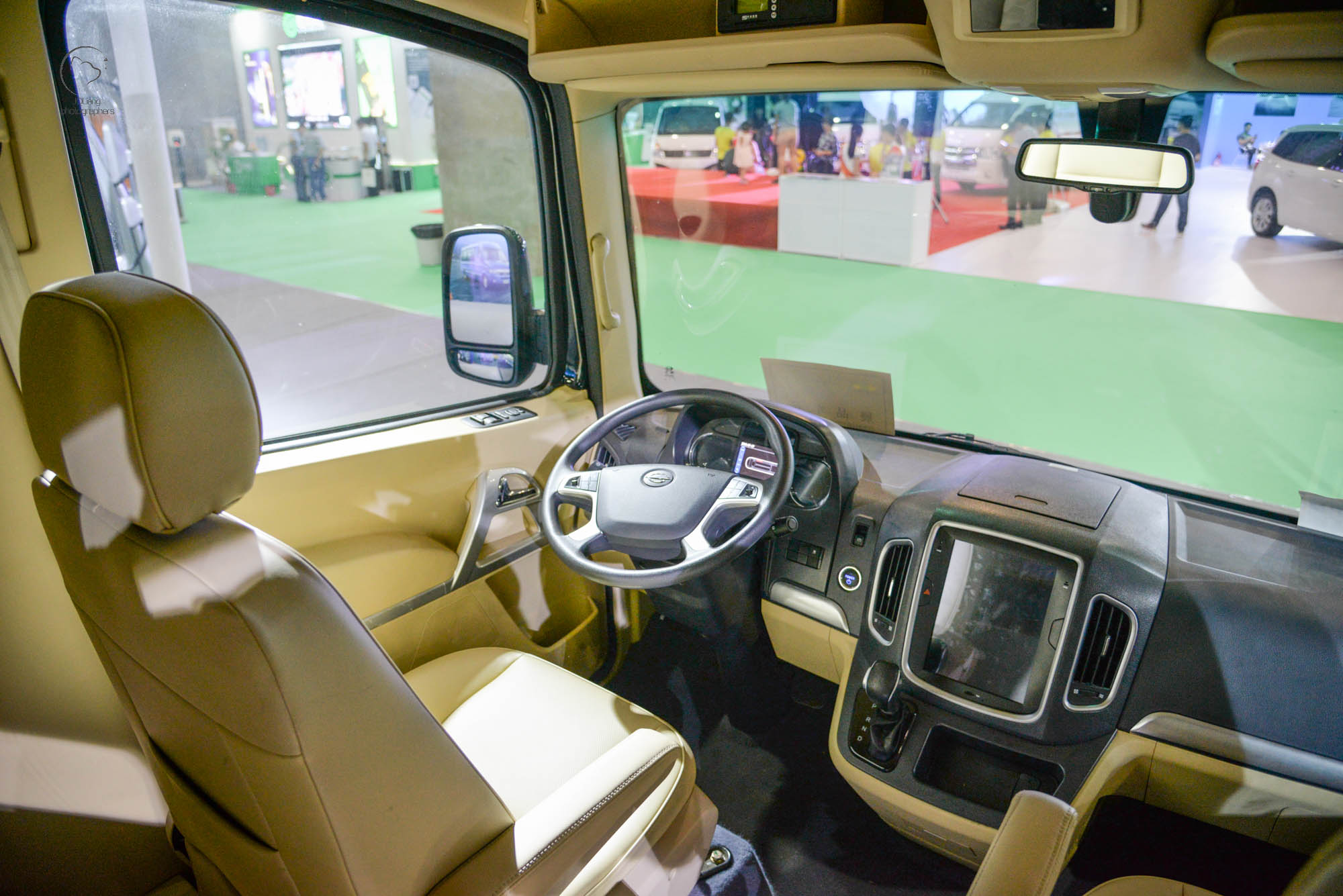 专为Boss级别的人士打造的高端商务中巴？长江E-Boss电动豪华中巴实拍 - 第14张