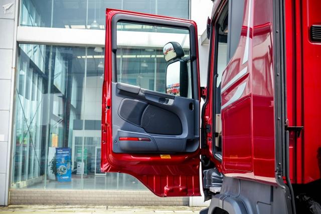 世界第一卡车驾乘舒适吗?斯堪尼亚入华50周年纪念版内饰实拍 - 第1张 - 提加商用车网 世界第一卡车驾乘舒适吗?斯堪尼亚入华50周年纪念版内饰实拍 - 第1张