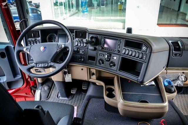 世界第一卡车驾乘舒适吗?斯堪尼亚入华50周年纪念版内饰实拍 - 第8张 - 提加商用车网 世界第一卡车驾乘舒适吗?斯堪尼亚入华50周年纪念版内饰实拍 - 第8张