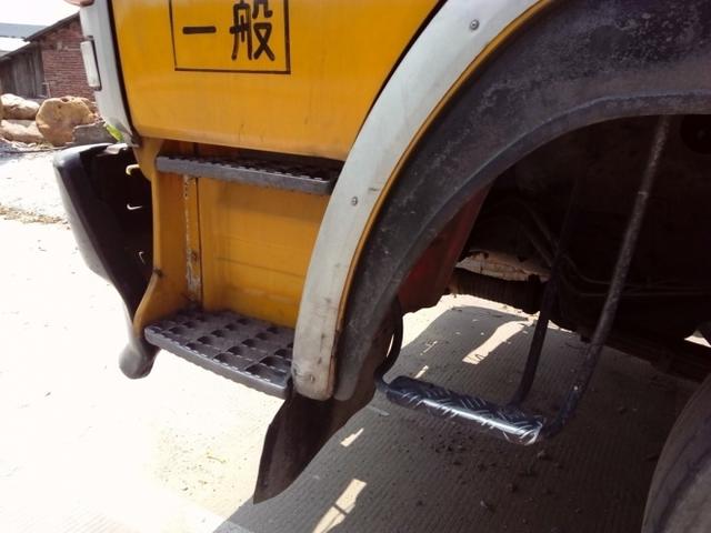 又一台 20多年的日野GN右舵油罐卡车仍在服役 - 第9张 - 提加商用车网 又一台 20多年的日野GN右舵油罐卡车仍在服役 - 第9张