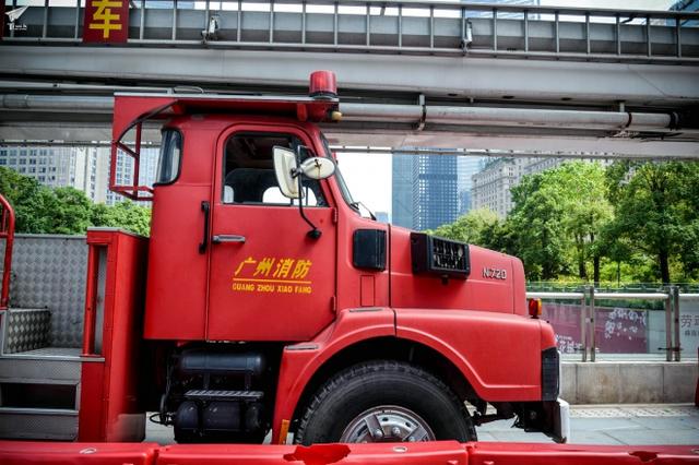 国内唯一一辆? 沃尔沃N720 长头消防车实拍 - 第5张