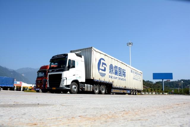 开进口卡车是什么体验？全新沃尔沃FH卡车2000公里体验报告 - 第23张