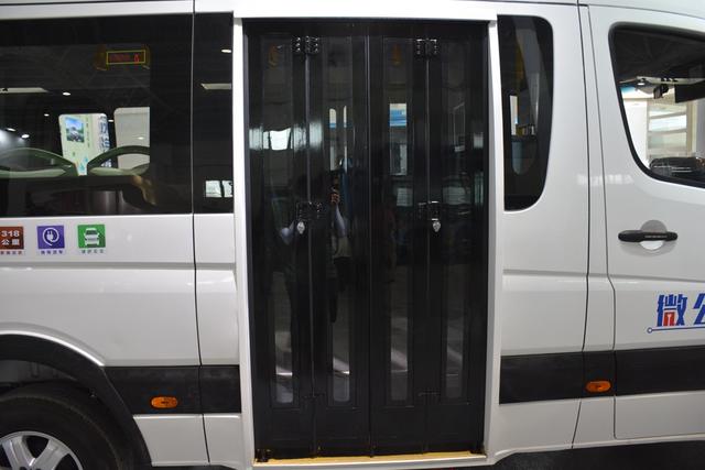 疯了 以后可能满大街都是“依维柯”公交车