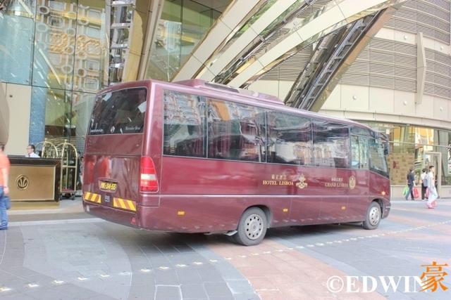 奔驰也有“考斯特”车型?仅有一代的奔驰Medio中巴实拍 - 第8张 - 提加商用车网 奔驰也有“考斯特”车型?仅有一代的奔驰Medio中巴实拍 - 第8张