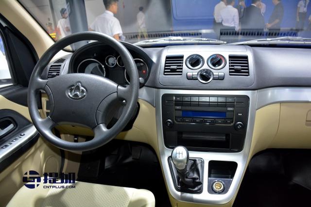 集欧系、日系轻客优势于一体？长安睿行M90实拍