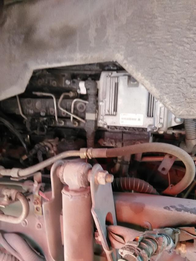 发动机和底盘提升较大,老卡车人点评中国重汽T7H - 第9张 - 提加商用车网 发动机和底盘提升较大,老卡车人点评中国重汽T7H - 第9张