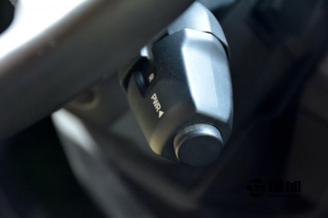 来自韩国的卡车 四川现代创虎旗舰重卡图解