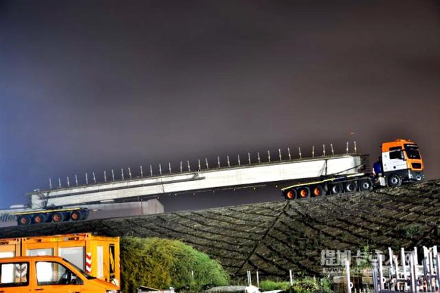 50多米的卡车您见过吗?这些卡车的长度挑战您的想象 - 第9张 - 提加商用车网 50多米的卡车您见过吗?这些卡车的长度挑战您的想象 - 第9张