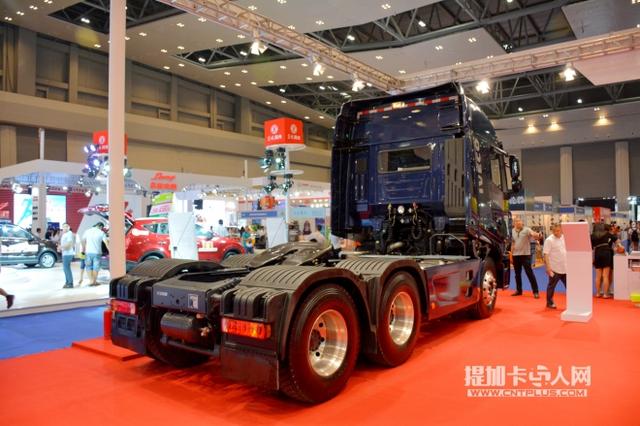 法士特缓速器最抢眼 红岩杰狮C100牵引车图解