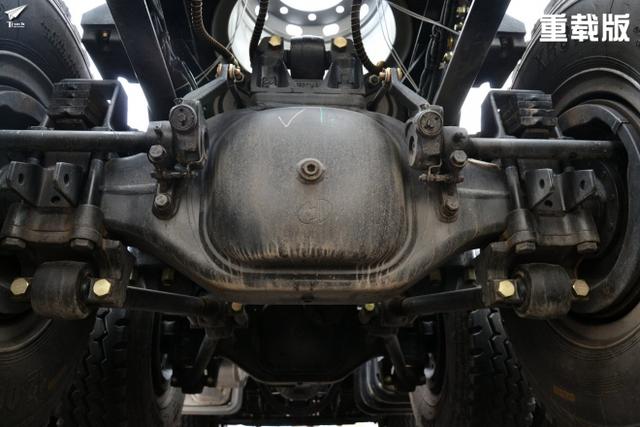 底盘配置差异大 两款同外观徐工汉风牵引车对比评测 - 第22张 - 提加商用车网 底盘配置差异大 两款同外观徐工汉风牵引车对比评测 - 第22张