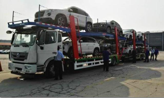 自动档牵引车+中置轴挂车 重汽多款2017新车型曝光 - 第5张