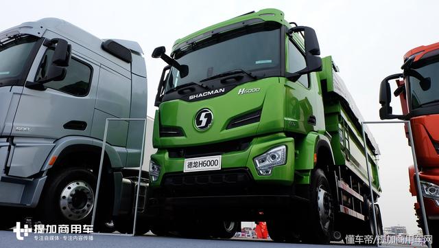 有一款还带电子手刹,德龙6000系列车型集体亮相陕汽50周年厂庆 - 第7张 - 提加商用车网 有一款还带电子手刹,德龙6000系列车型集体亮相陕汽50周年厂庆 - 第7张