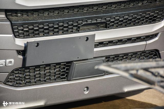 先睹为快，最新一代斯堪尼亚已到国内，最大号驾驶室惊爆您的眼球