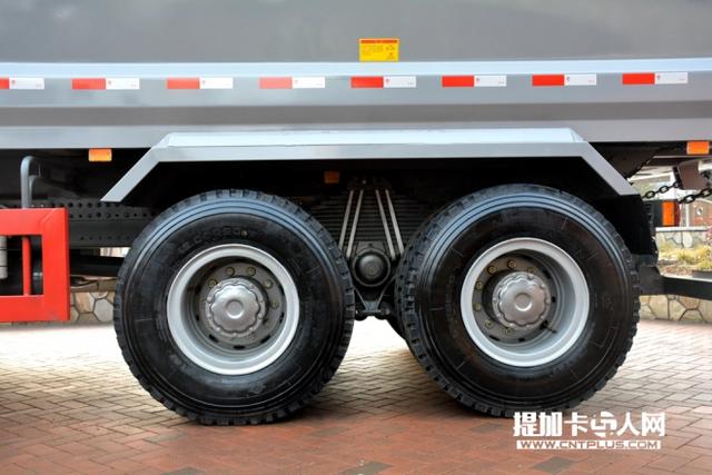 加上装总价超过40万？中国重汽汕德卡新款自卸车实拍 - 第11张