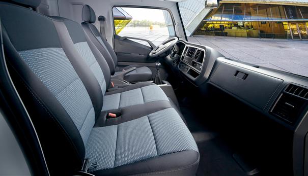 韩系轻卡来了!康明斯发动机+德纳车桥,四川现代盛图轻卡下线 - 第3张 - 提加商用车网 韩系轻卡来了!康明斯发动机+德纳车桥,四川现代盛图轻卡下线 - 第3张