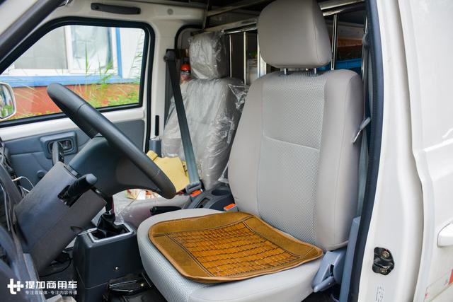 拉货的面包车也流行纯电动了？恒天纯电动面包物流车深度体验评测 - 第15张