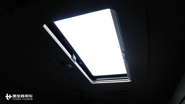 前四后八+橡胶悬架 东风天龙新款绿通载货车全解析 - 第15张 - 提加商用车网 前四后八+橡胶悬架 东风天龙新款绿通载货车全解析 - 第15张