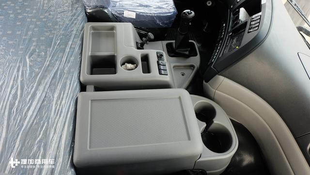 前四后八+橡胶悬架 东风天龙新款绿通载货车全解析 - 第19张 - 提加商用车网 前四后八+橡胶悬架 东风天龙新款绿通载货车全解析 - 第19张