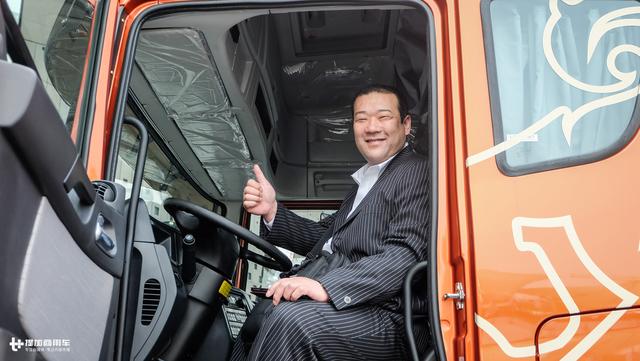 550马力车型领衔 联合卡车亮相2017集装箱多式联运展 - 第4张