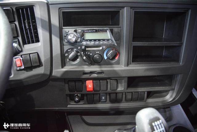 诚意呢？40多万的庆铃新款巨咖重卡，车钥匙还不如面包车的 - 第20张