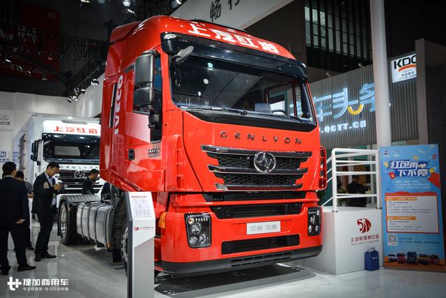 普遍存漏水隐患,这些“高端”的国产重卡,竟连天窗都没有做好? - 第4张 - 提加商用车网 普遍存漏水隐患,这些“高端”的国产重卡,竟连天窗都没有做好? - 第4张