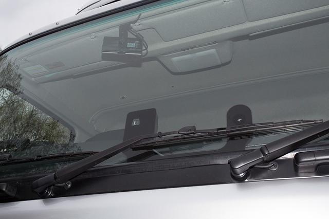 后视镜都有雨刮器，奢华到不敢想象？日本三菱新款重卡详解