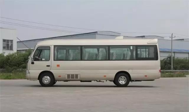 江铃也有一款“考斯特“?江铃晶马新款福尊中巴客车详解 - 第2张 - 提加商用车网 江铃也有一款“考斯特“?江铃晶马新款福尊中巴客车详解 - 第2张