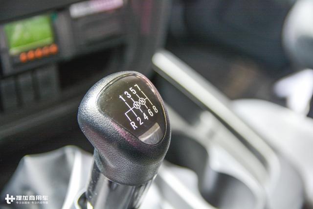 庆铃引进了最帅的五十铃新款重卡,可惜内饰配置太低不够厚道 - 第25张 - 提加商用车网 庆铃引进了最帅的五十铃新款重卡,可惜内饰配置太低不够厚道 - 第25张