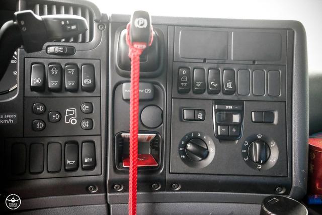 同样60万售价，高配国产卡车和乞丐版进口卡车，你选哪个？ - 第14张