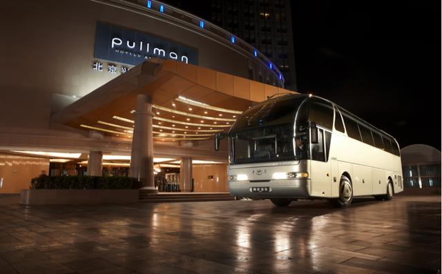 公铁竞争压力下要淘汰一层半客车？这位青年层半客车老司机很不解 - 第2张