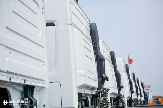 电视转播车为何都用进口卡车底盘？这台奔驰单桥载货车告诉您 - 第13张