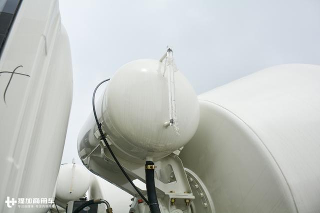 轻卡也可以做搅拌车?180马力,可装7方混凝土,售价仅22万 - 第15张 - 提加商用车网 轻卡也可以做搅拌车?180马力,可装7方混凝土,售价仅22万 - 第15张