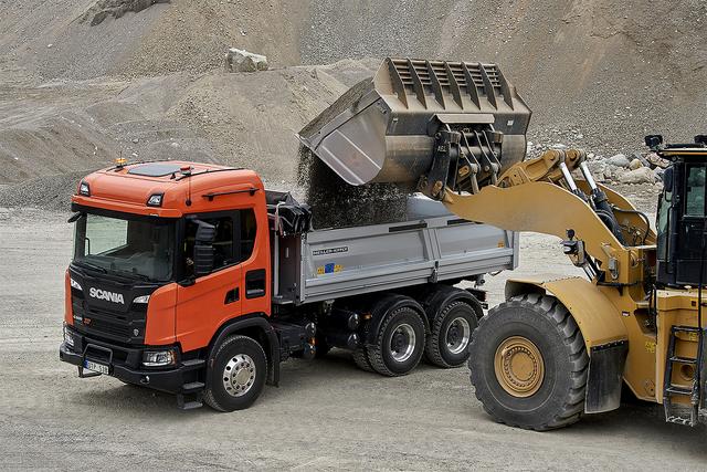 最大标载210吨,还标配电子手刹,斯堪尼亚推出全新XT工程车 - 第2张 - 提加商用车网 最大标载210吨,还标配电子手刹,斯堪尼亚推出全新XT工程车 - 第2张