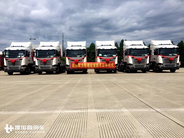 开起来有那么骄傲？这位老司机把斯堪尼亚卡车开出了飞机的感觉 - 第2张