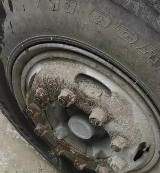 在华服役超过23年 斯堪尼亚3系老卡车实拍