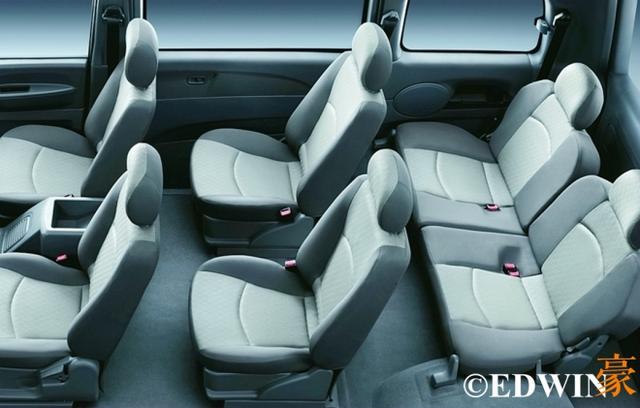 国内畸形市场的产物？风行菱智M3实拍