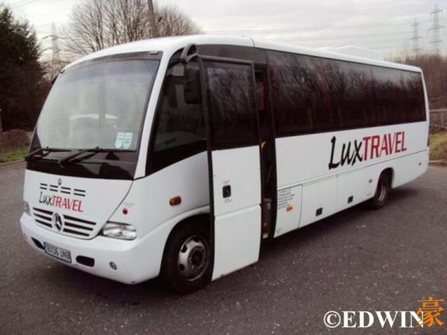 奔驰也有“考斯特”车型?仅有一代的奔驰Medio中巴实拍 - 第6张 - 提加商用车网 奔驰也有“考斯特”车型?仅有一代的奔驰Medio中巴实拍 - 第6张