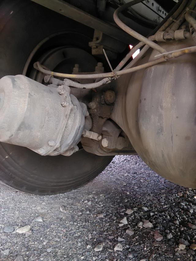 发动机和底盘提升较大,老卡车人点评中国重汽T7H - 第13张 - 提加商用车网 发动机和底盘提升较大,老卡车人点评中国重汽T7H - 第13张