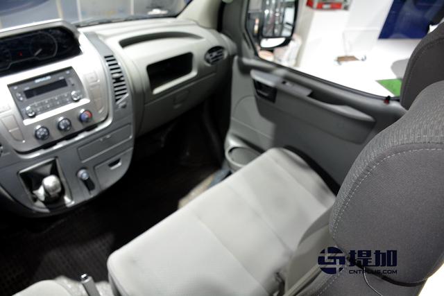 见证黑马的实力 上汽大通V80傲运通物流车静态评测 - 第10张 - 提加商用车网 见证黑马的实力 上汽大通V80傲运通物流车静态评测 - 第10张
