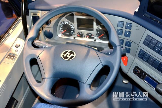 法士特缓速器最抢眼 红岩杰狮C100牵引车图解