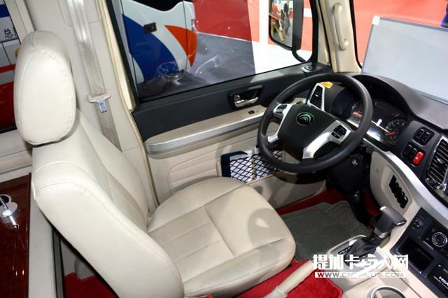 售价70万左右  宇通T7中巴商务车豪华版实拍 - 第16张 - 提加商用车网 售价70万左右  宇通T7中巴商务车豪华版实拍 - 第16张