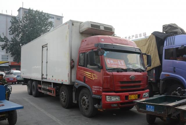 运营5年的车辆会怎样?老款解放J5载货车实拍 - 第1张 - 提加商用车网 运营5年的车辆会怎样?老款解放J5载货车实拍 - 第1张