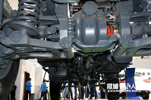 扬眉吐气?国产品牌自主产权重型越野卡车底盘曝光 - 第6张 - 提加商用车网 扬眉吐气?国产品牌自主产权重型越野卡车底盘曝光 - 第6张