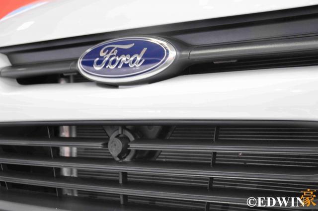 还是国内特供版?福特换代新全顺实拍 - 第6张 - 提加商用车网 还是国内特供版?福特换代新全顺实拍 - 第6张