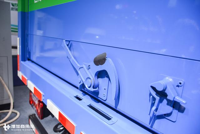 30万的售价只有7万块的做工?考虑用纯电动轻卡拉货的先看这里 - 第31张 - 提加商用车网 30万的售价只有7万块的做工?考虑用纯电动轻卡拉货的先看这里 - 第31张