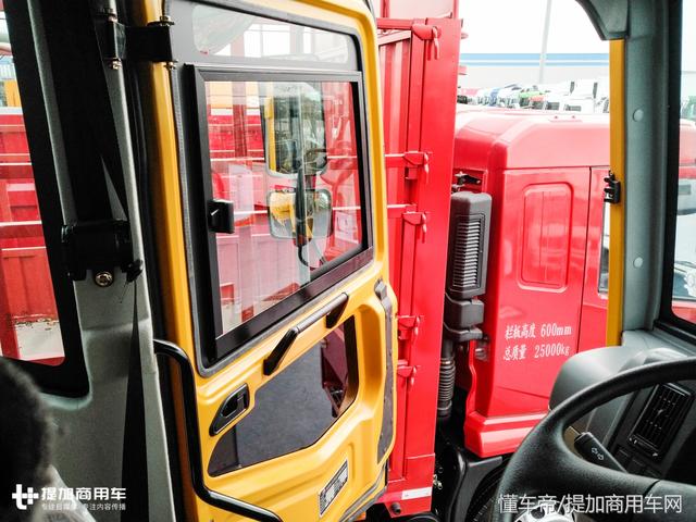 开在路上大卡车都怕它?带您见识下自重30吨的陕汽自卸车巨无霸 - 第6张 - 提加商用车网 开在路上大卡车都怕它?带您见识下自重30吨的陕汽自卸车巨无霸 - 第6张