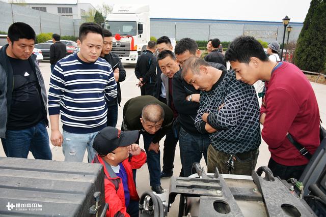 售价40万左右2年就能回本,广汽日野700臻值系重卡山东烟台上市 - 第5张 - 提加商用车网 售价40万左右2年就能回本,广汽日野700臻值系重卡山东烟台上市 - 第5张