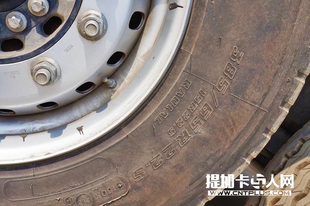 超级单胎+空气悬挂 细品德国施密茨软篷帘布挂车底盘篇 - 第6张