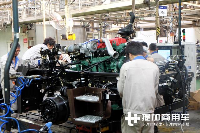 J6重卡是怎么生产的?深入解放卡车厂揭秘J6重卡生产过程 - 第12张 - 提加商用车网 J6重卡是怎么生产的?深入解放卡车厂揭秘J6重卡生产过程 - 第12张